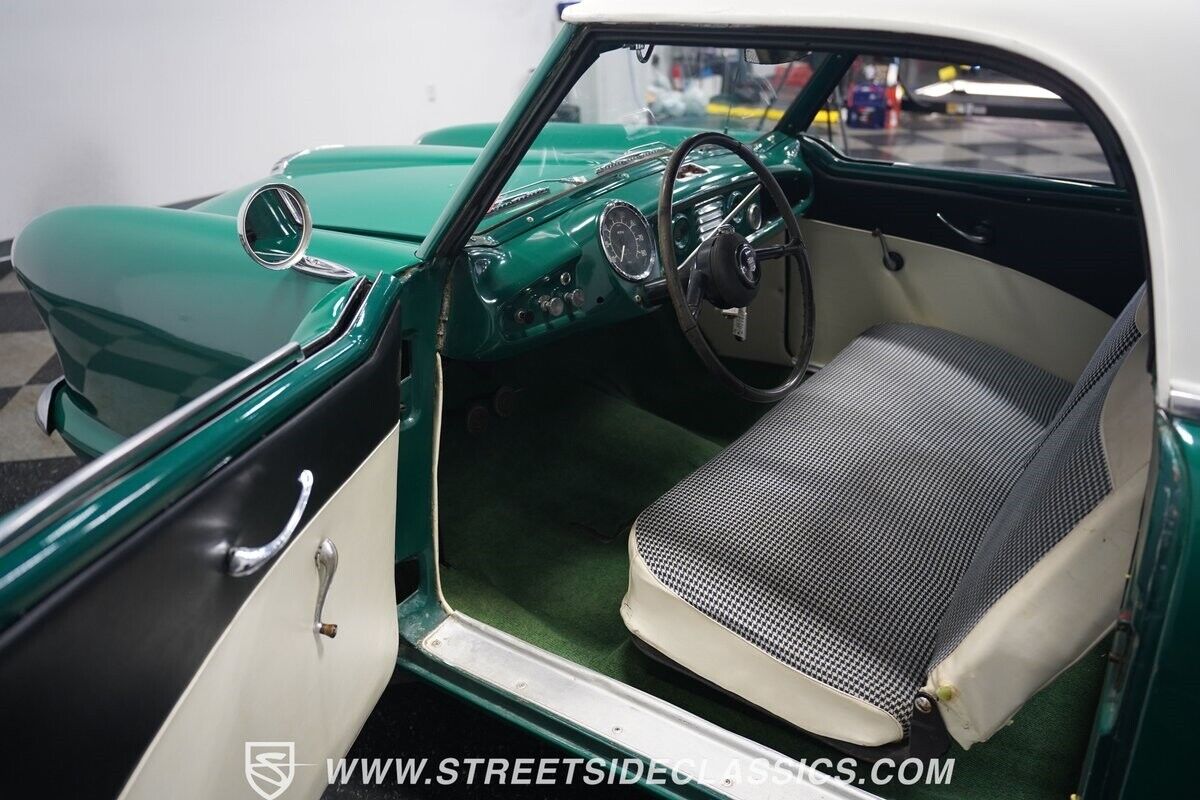 Nash-Metropolitan-1954-Coupe-4
