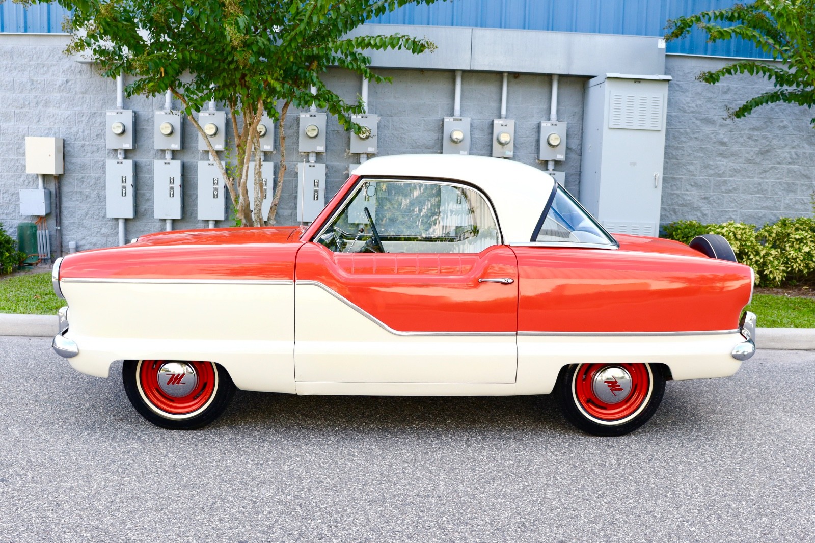 Nash-Metropolitan-1957-Coupe-1