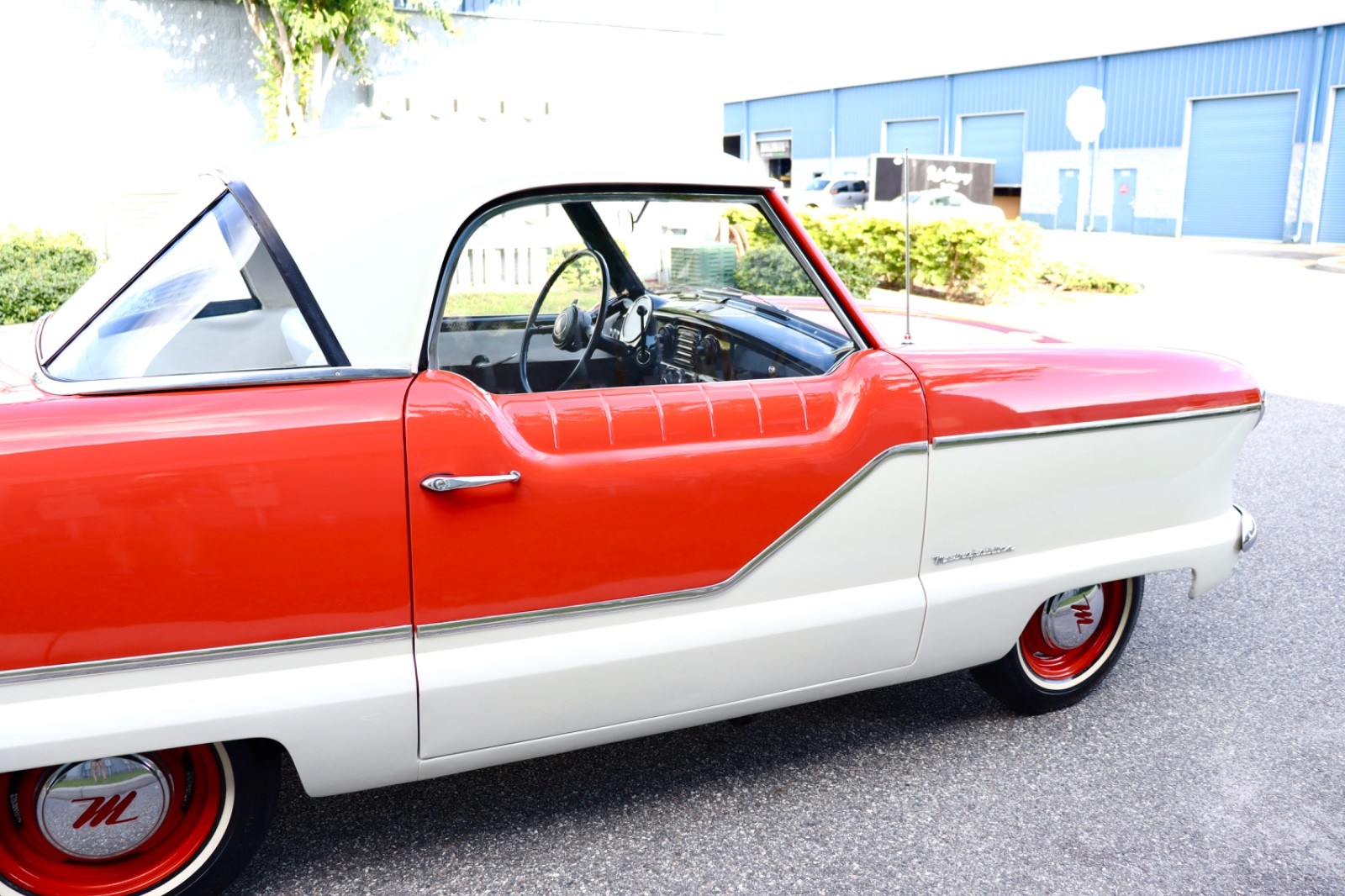 Nash-Metropolitan-1957-Coupe-12