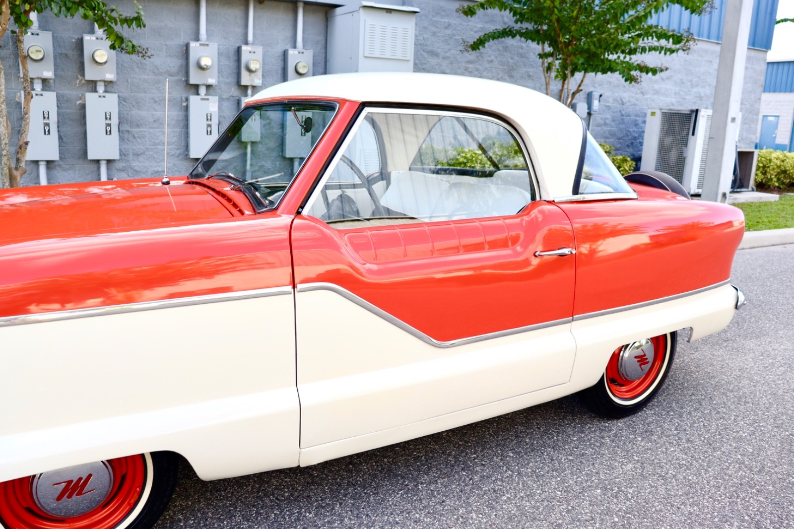 Nash-Metropolitan-1957-Coupe-15