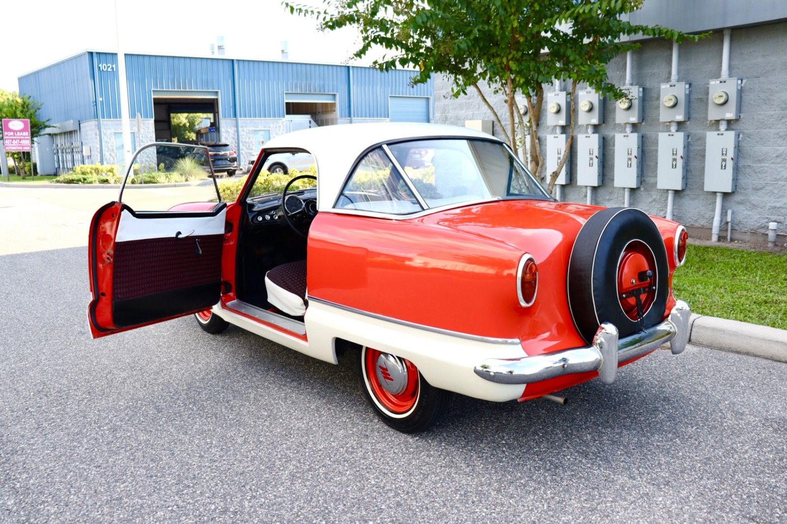 Nash-Metropolitan-1957-Coupe-19