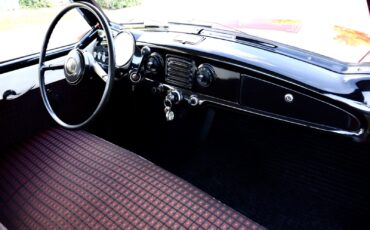 Nash-Metropolitan-1957-Coupe-24