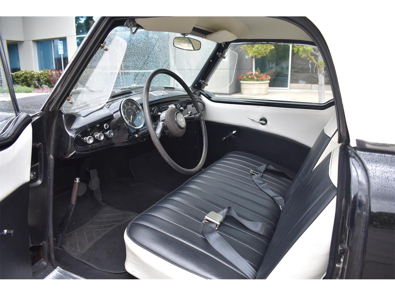 Nash-Metropolitan-1957-Two-Toned-Blk-amp-Wht-Two-Toned-Blk-amp-Wht-11