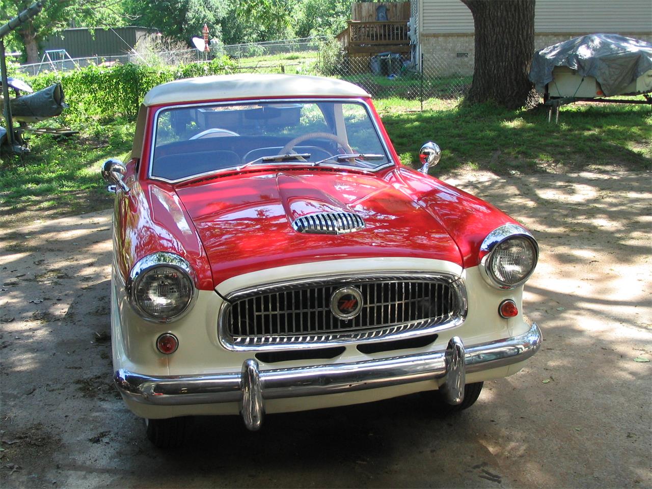 Nash-Metropolitan-1958-redWhite-BlackWhite-18