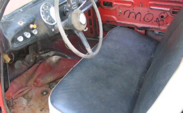 Nash-Metropolitan-1958-redWhite-BlackWhite-28