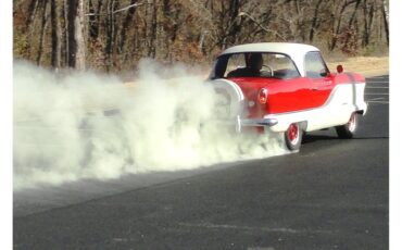 Nash-Metropolitan-1958-redWhite-BlackWhite-42