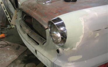 Nash-Metropolitan-1958-redWhite-BlackWhite-46