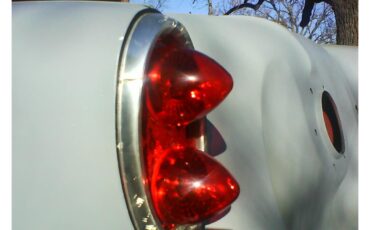 Nash-Metropolitan-1958-redWhite-BlackWhite-47