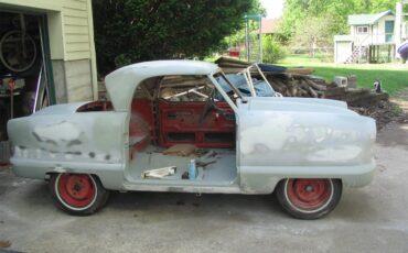 Nash-Metropolitan-1958-redWhite-BlackWhite-7