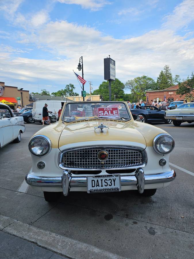 Nash-metropolitan-1960-yellow-4