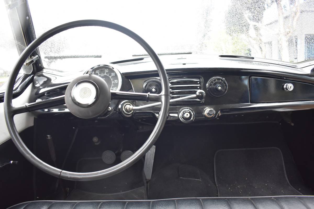 Nash-metropolitan-series-iii-1957-black-13