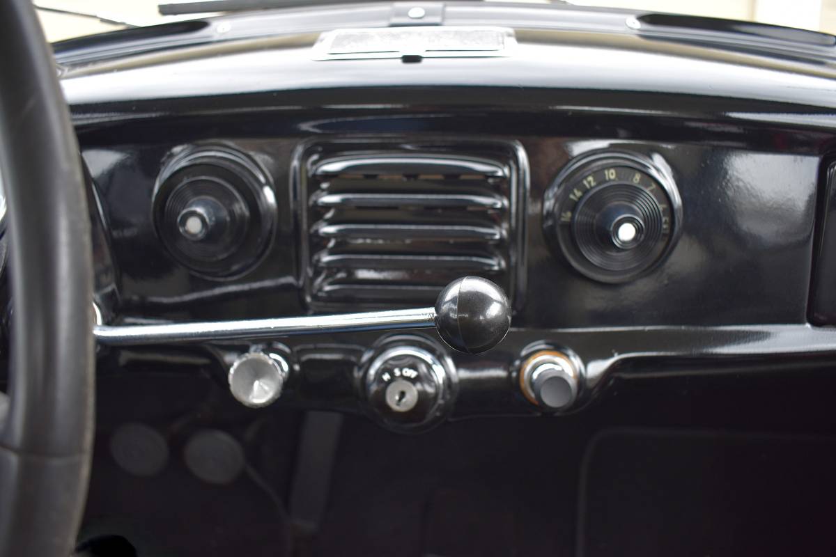 Nash-metropolitan-series-iii-1957-black-15