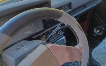Nissan-1983-red-2