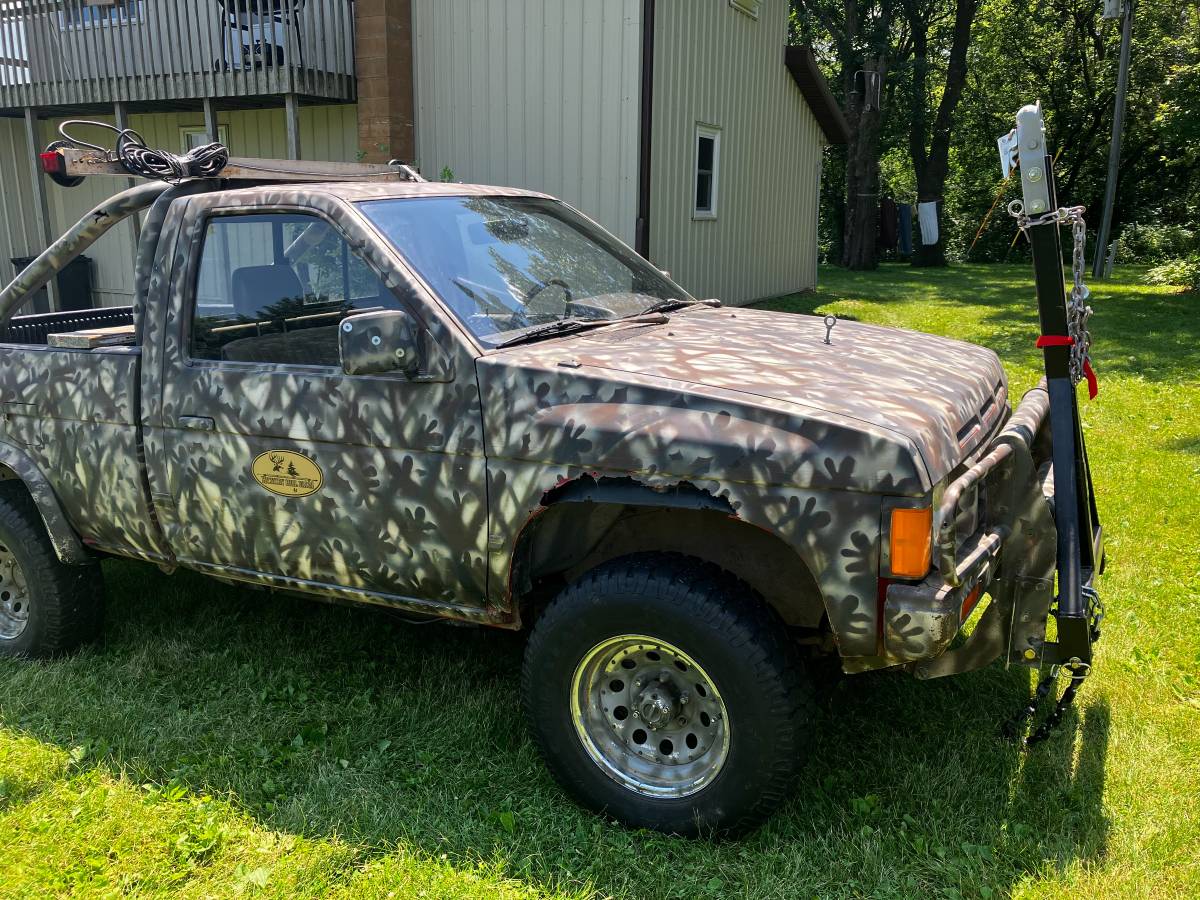 Nissan-1987-custom-7