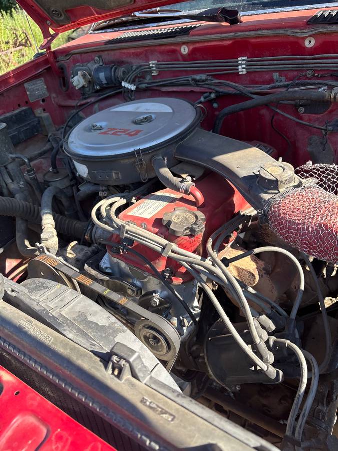 Nissan-1987-red-2