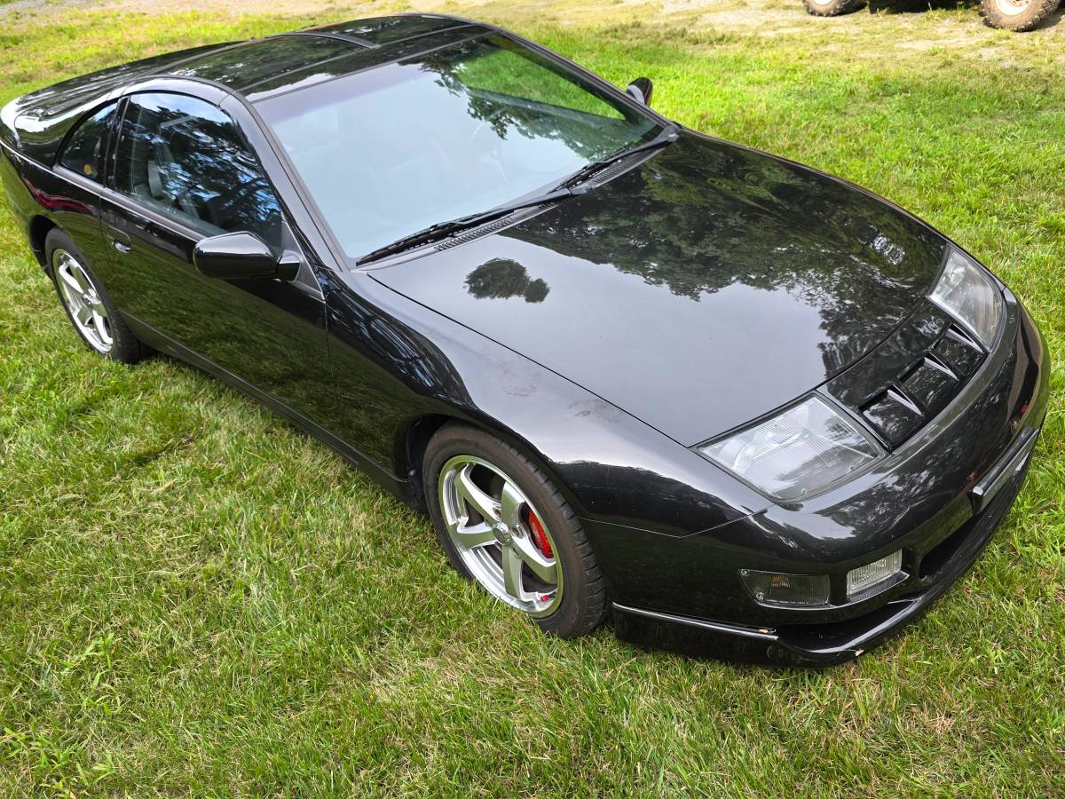 Nissan-1991-black-2