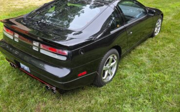 Nissan-1991-black-4