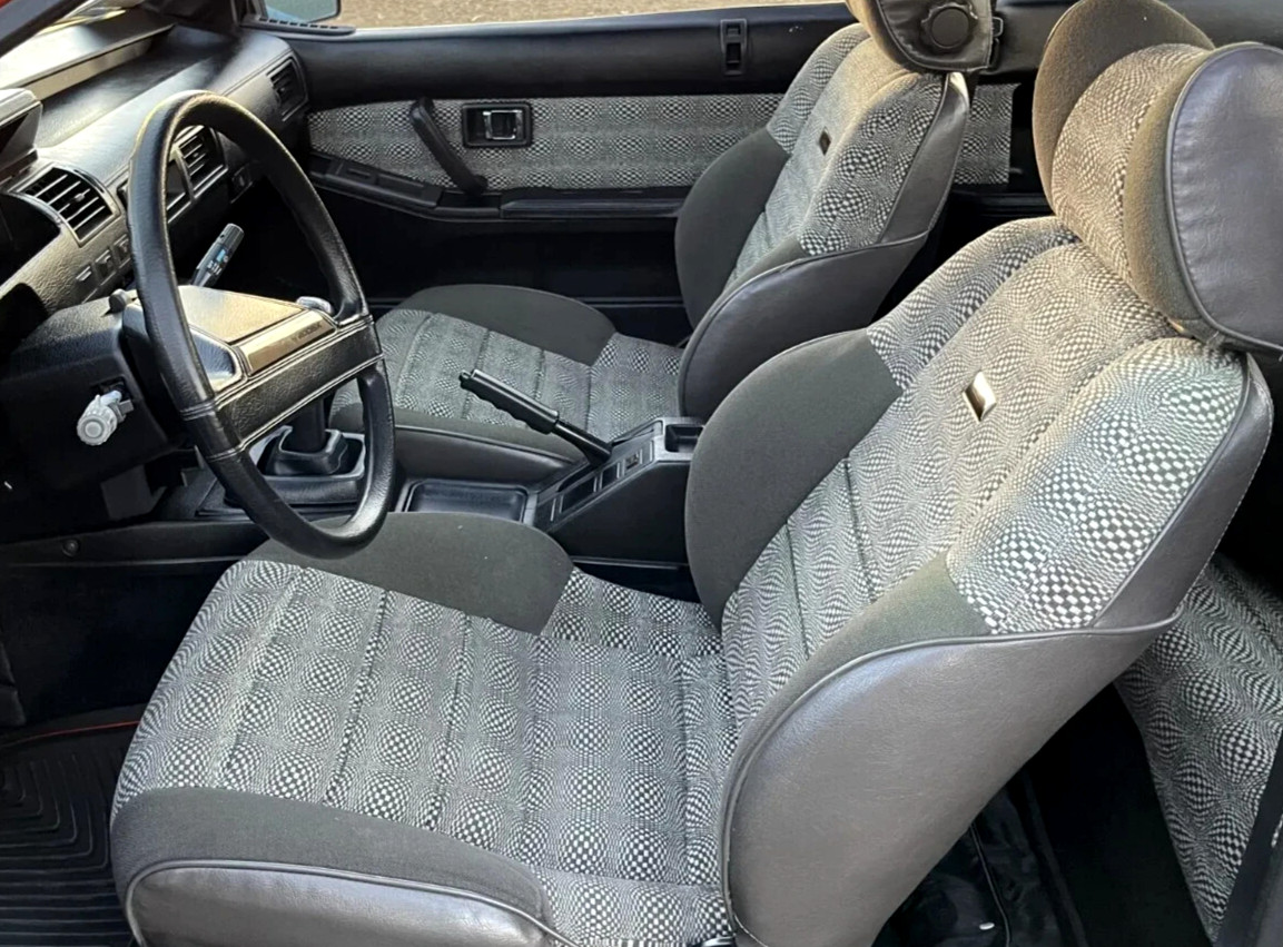 Nissan-200SX-1984-Coupe-18