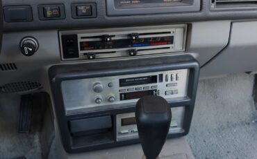 Nissan-200SX-1984-Coupe-24
