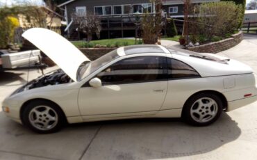 Nissan-22-1991-white-2