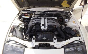 Nissan-22-1991-white-3