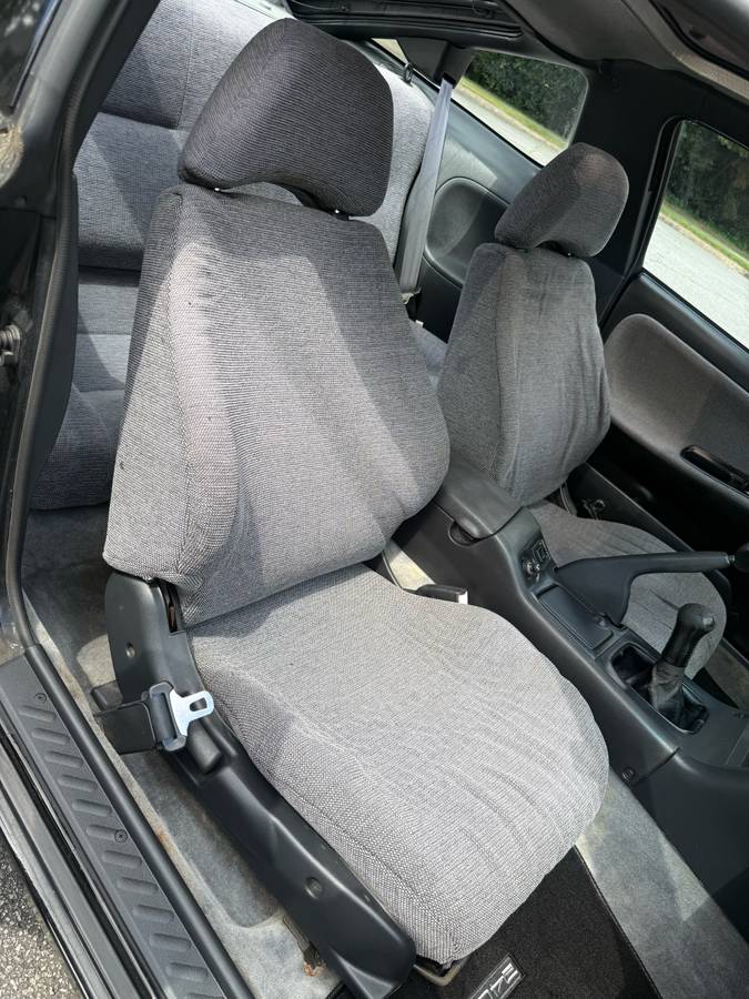 Nissan-240sx-se-1993-black-12