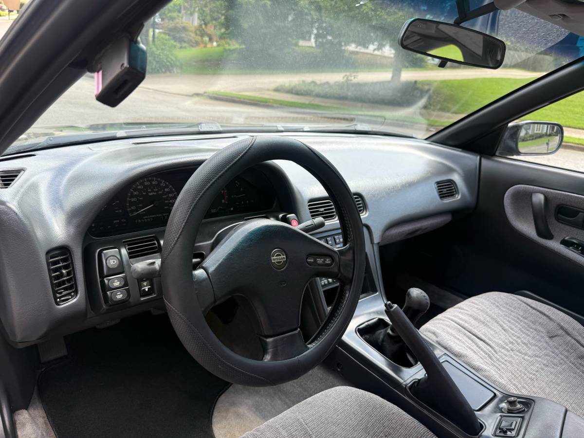 Nissan-240sx-se-1993-black-6
