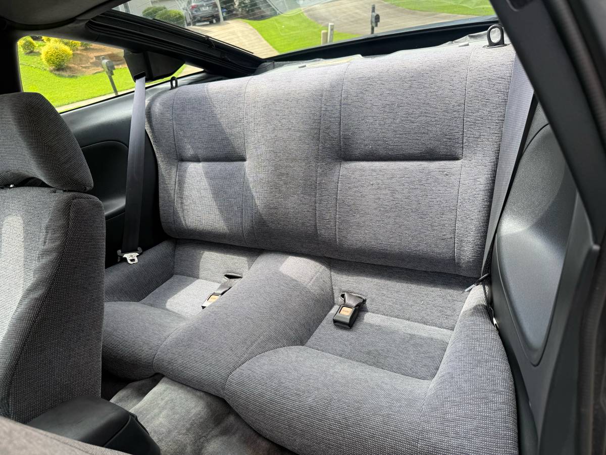 Nissan-240sx-se-1993-black-9