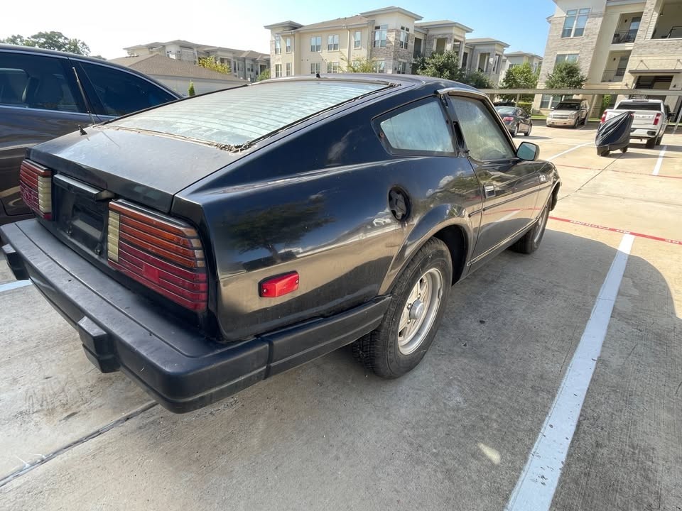 Nissan-280ZX-1982-Coupe-4