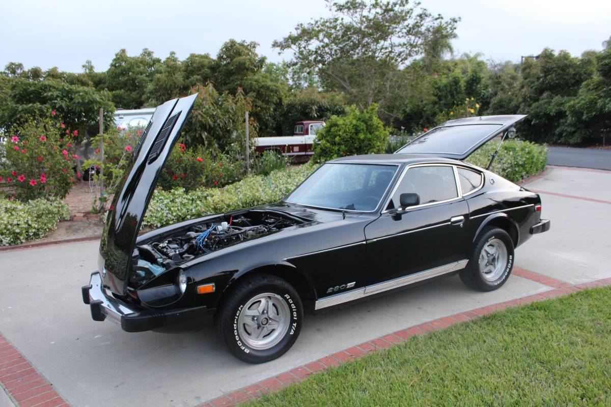 Nissan-280z-1978-black-19