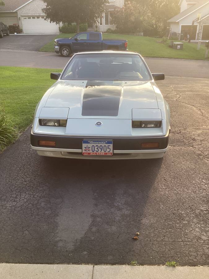 Nissan-300-zx-1985-custom-1