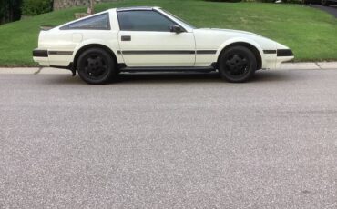 Nissan-300-zx-1985-custom-10