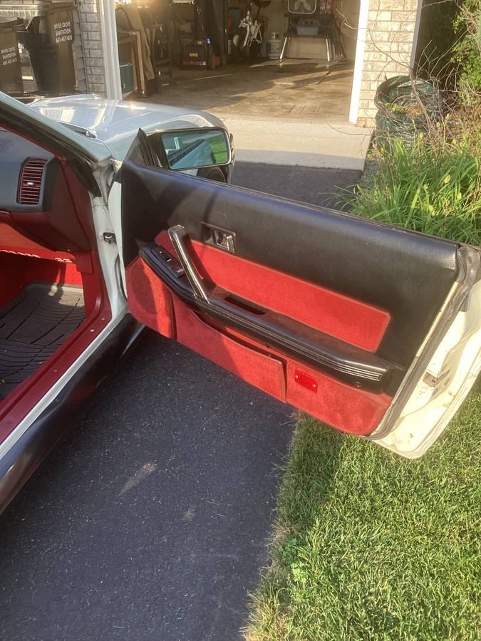 Nissan-300-zx-1985-custom-12