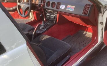 Nissan-300-zx-1985-custom-2