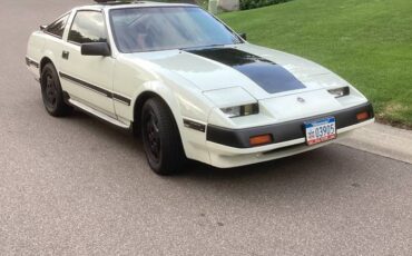 Nissan-300-zx-1985-custom-9