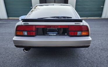 Nissan-300zx-1984-silver-11
