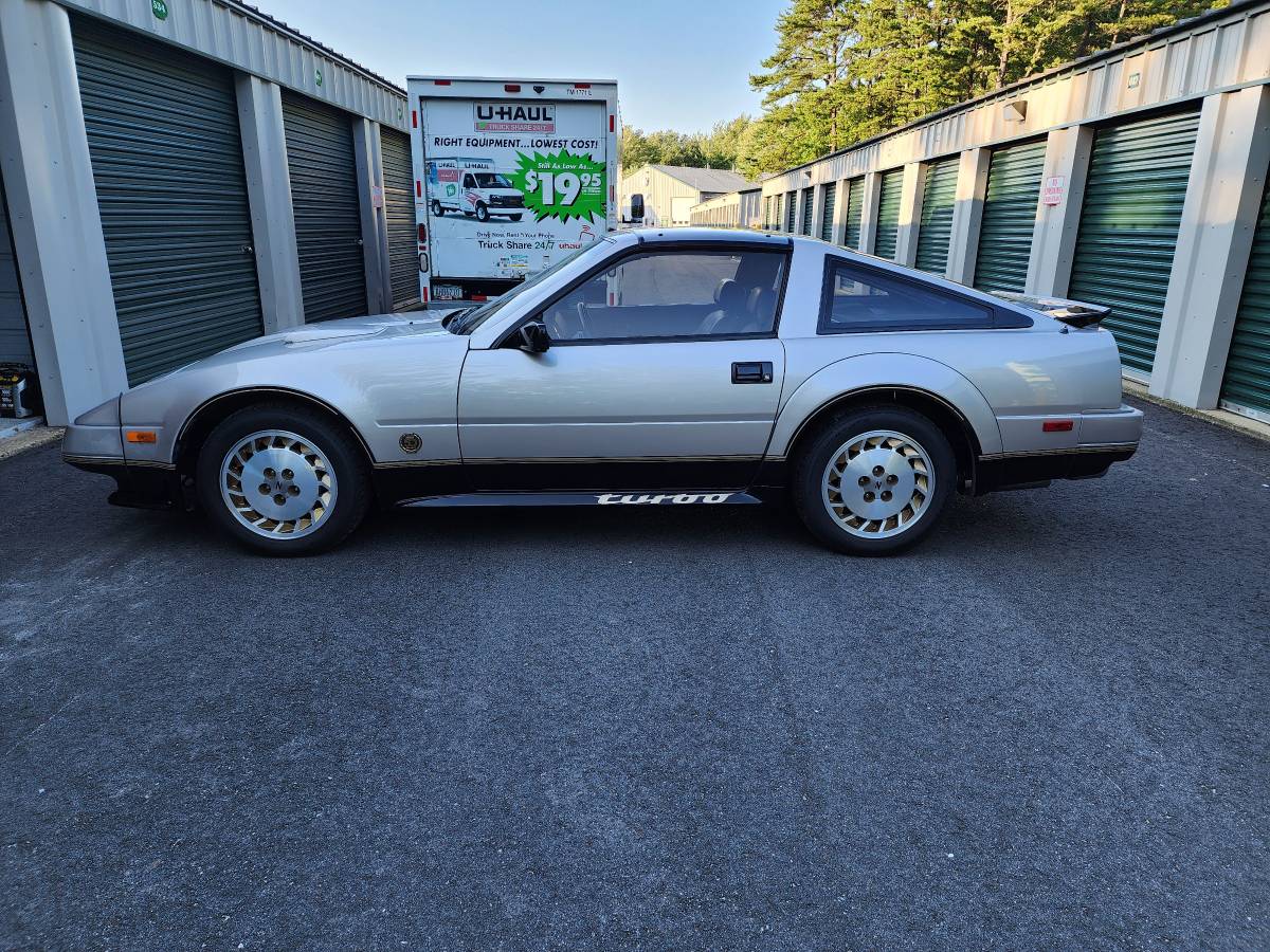 Nissan-300zx-1984-silver-13