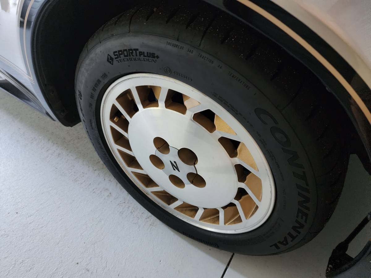Nissan-300zx-1984-silver-6