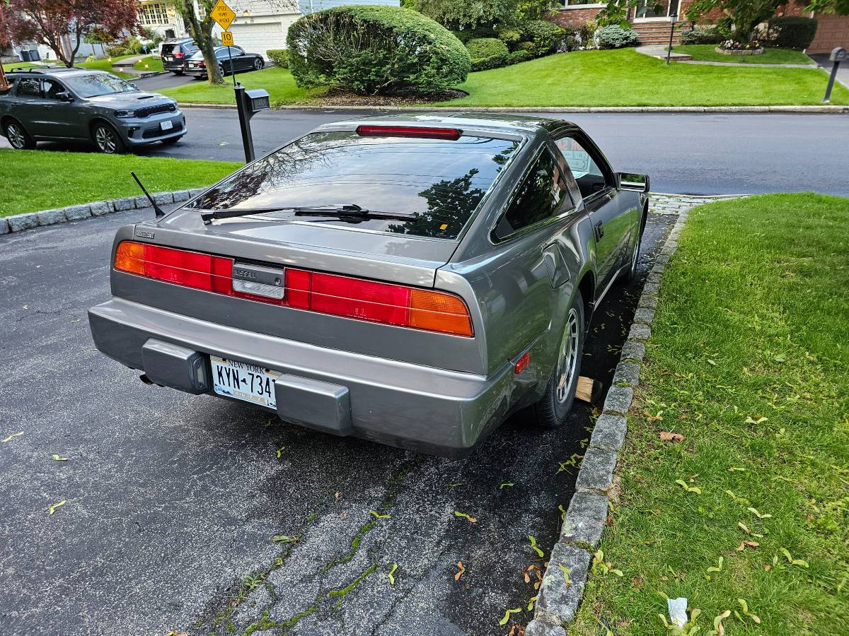 Nissan-300zx-1987-grey-5