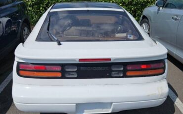 Nissan-300zx-1992-white-4