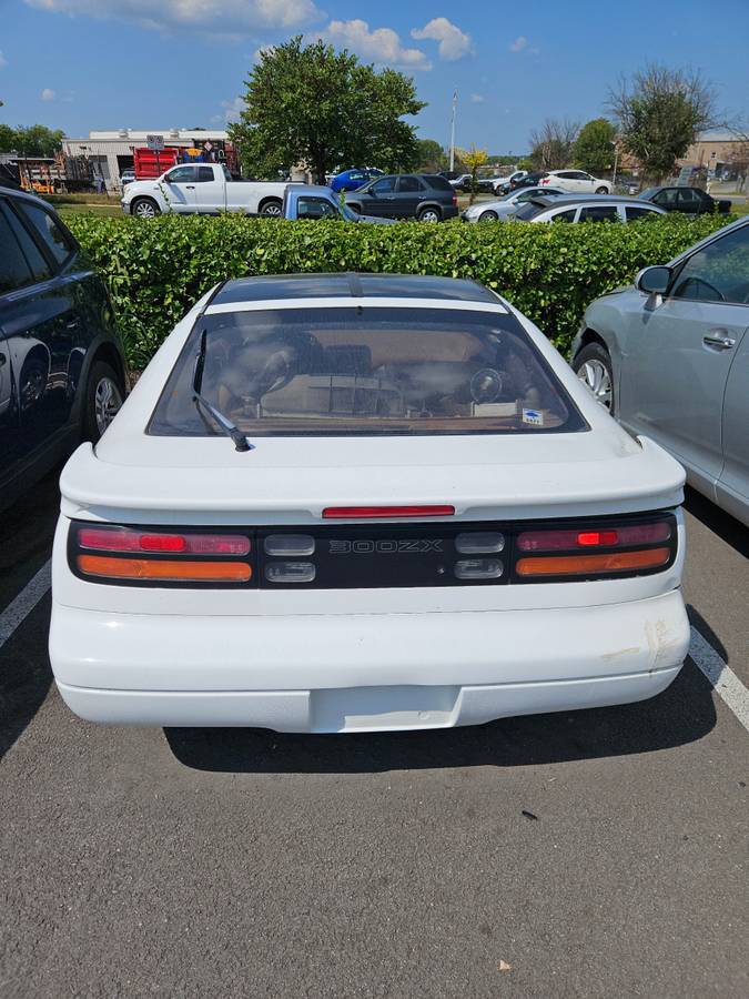 Nissan-300zx-1992-white-4