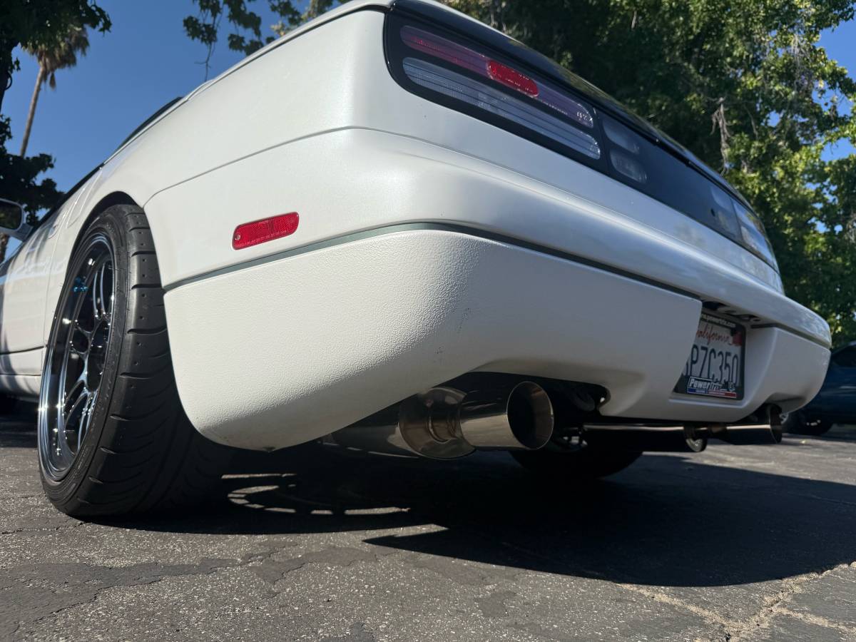 Nissan-300zx-1995-white-2