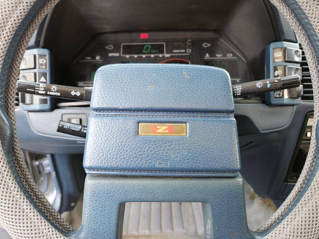Nissan-300zx-base-1984-blue-15