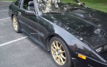 Nissan-300zx-coupe-with-t-tops-1987-black