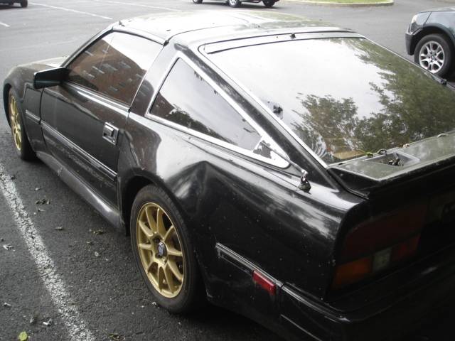 Nissan-300zx-coupe-with-t-tops-1987-black-4