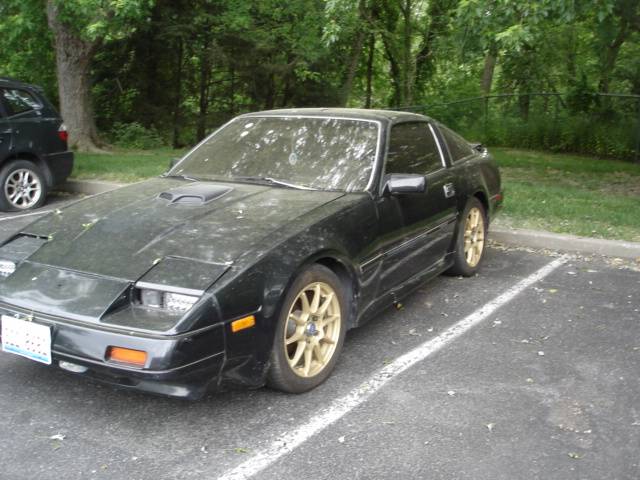 Nissan-300zx-coupe-with-t-tops-1987-black-5