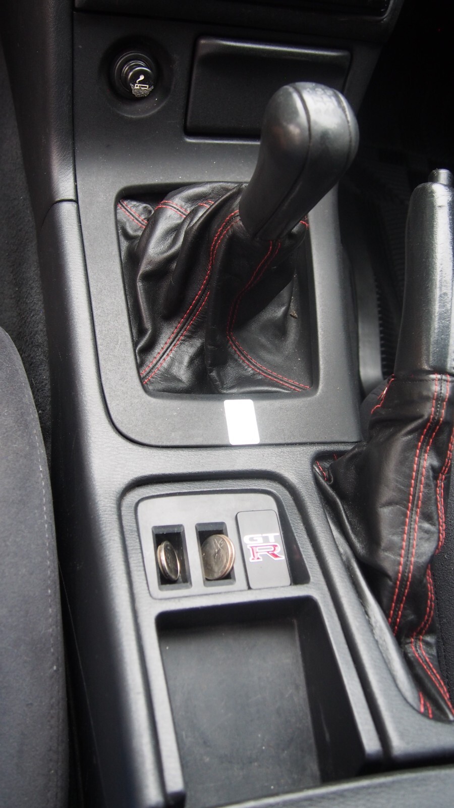 Nissan-GT-R-1995-Coupe-10