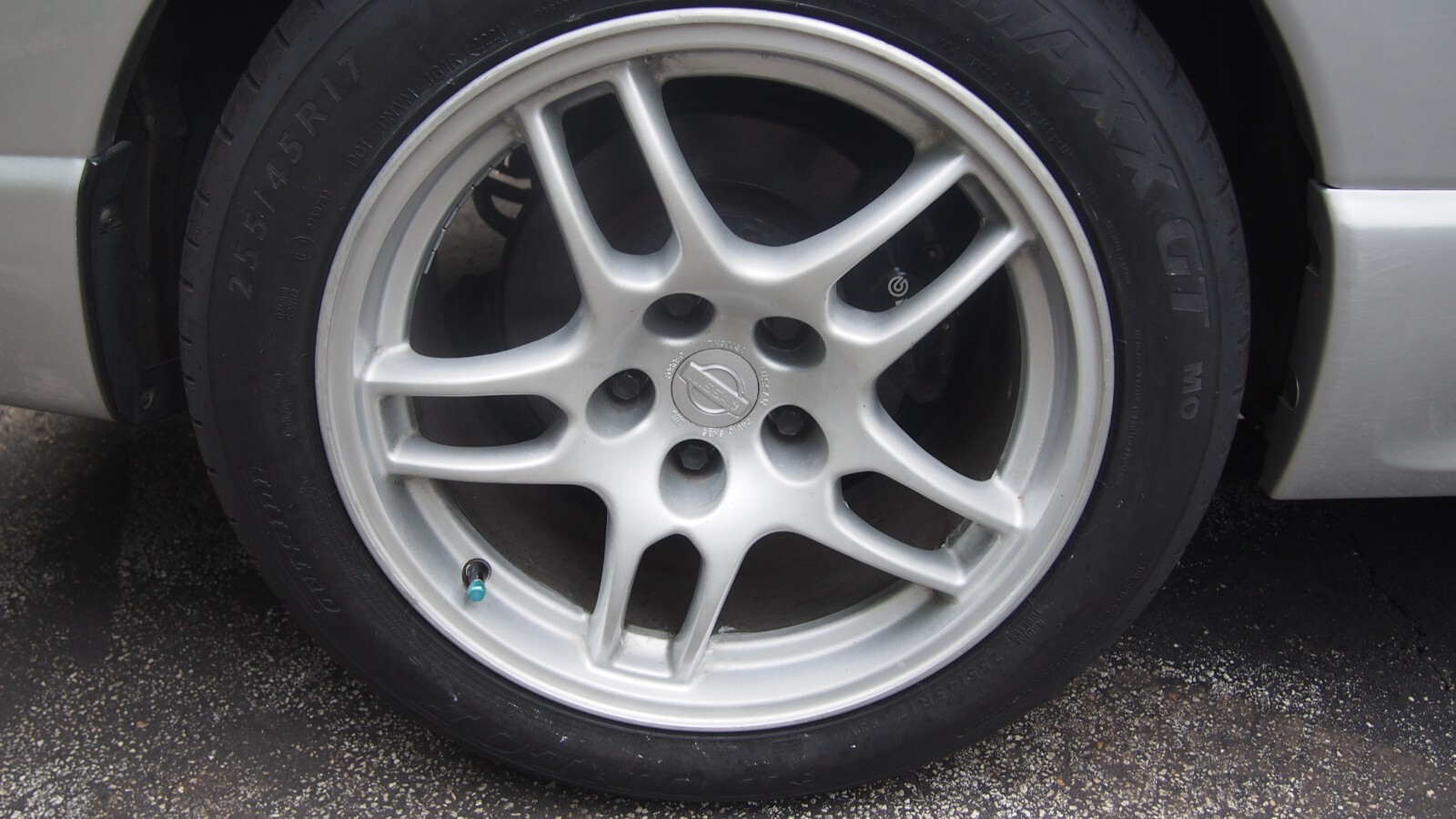 Nissan-GT-R-1995-Coupe-25