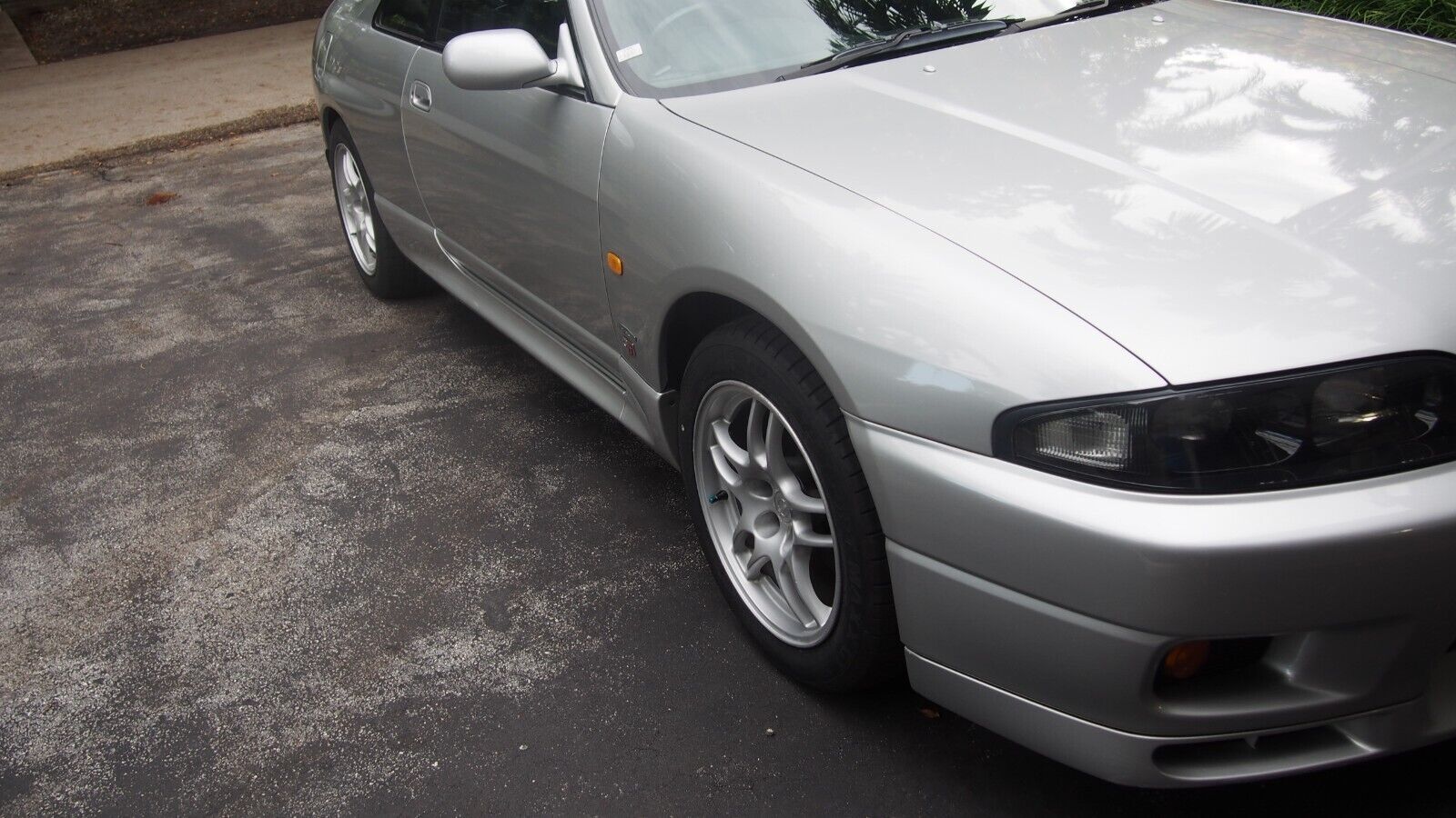 Nissan-GT-R-1995-Coupe-3