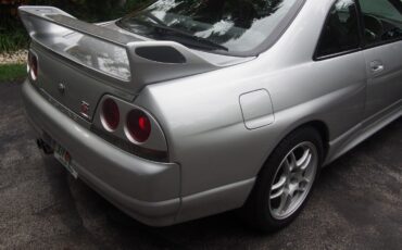 Nissan-GT-R-1995-Coupe-4
